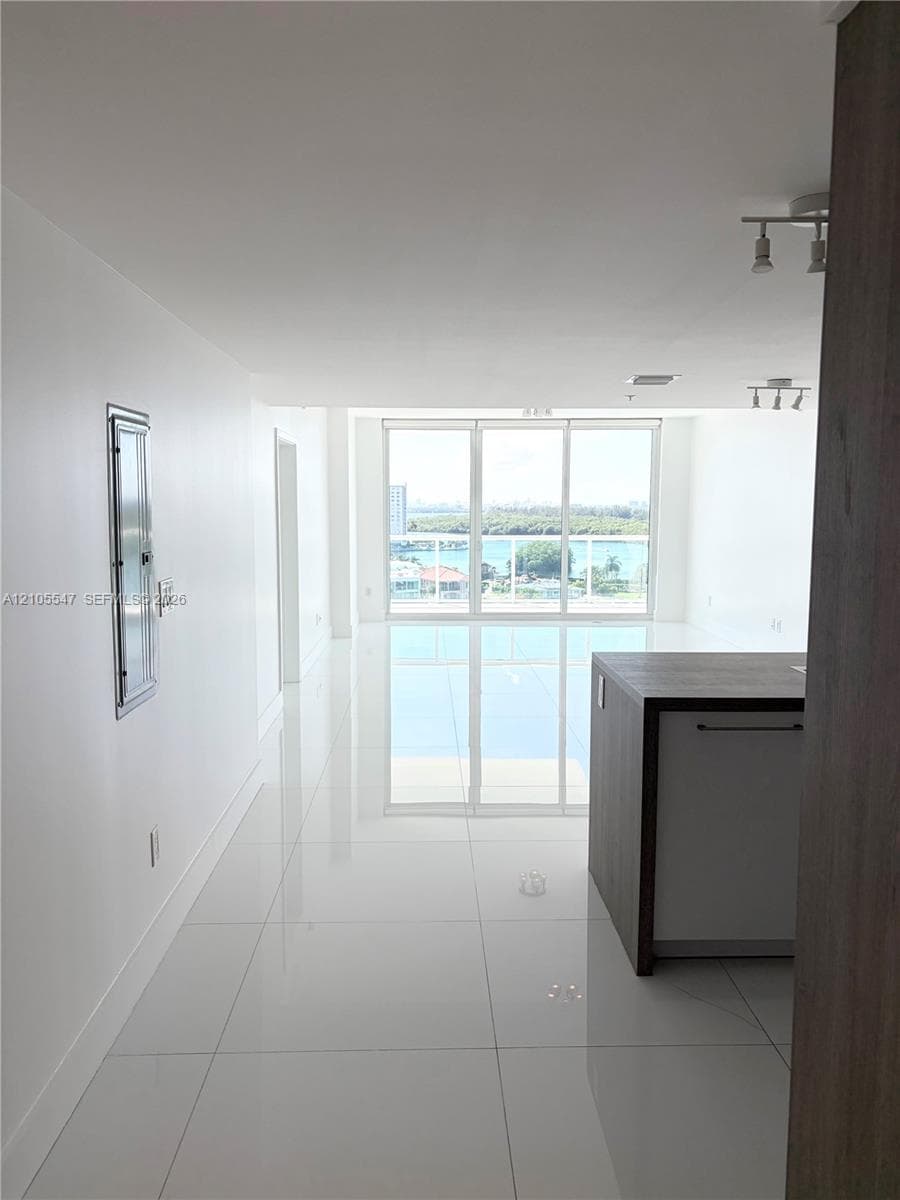 400 Sunny Isles · #1002 in Sunny Isles Beach - Photo 22