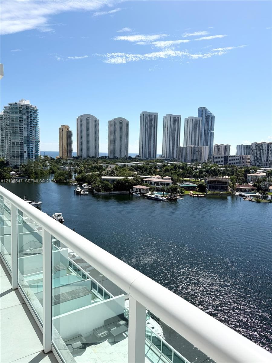 400 Sunny Isles · #1002 in Sunny Isles Beach - Photo 1