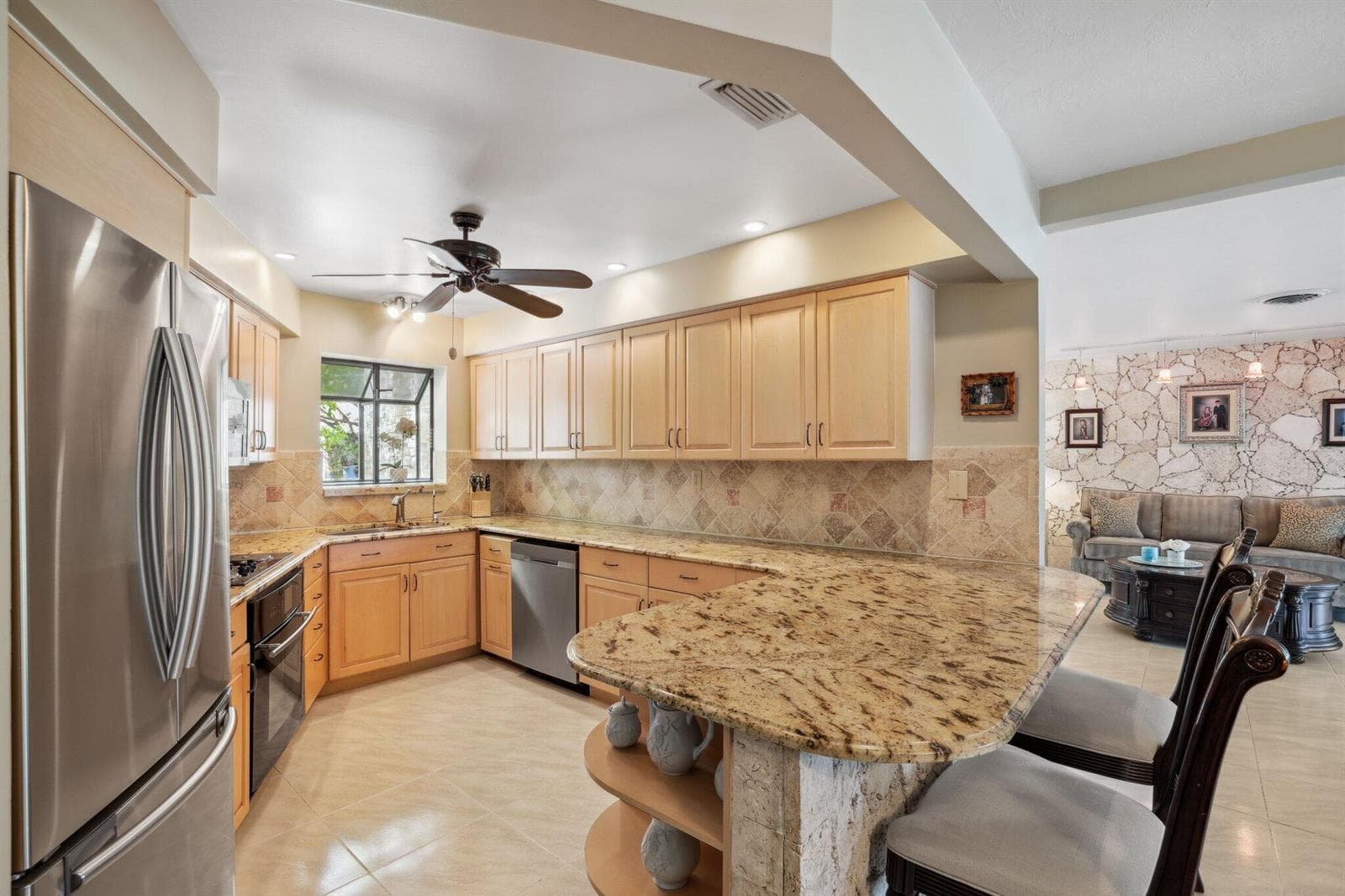 910 Banyan Drive - 59.jpg-SMALL