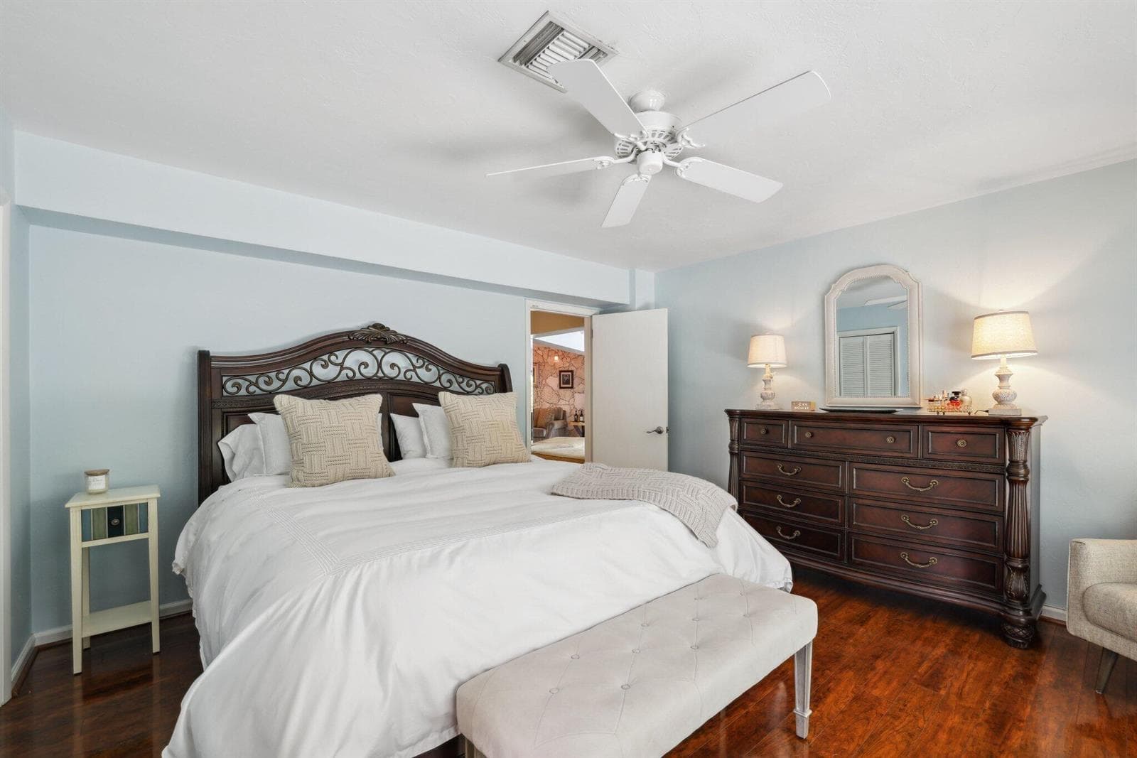 910 Banyan Drive - 64.jpg-SMALL