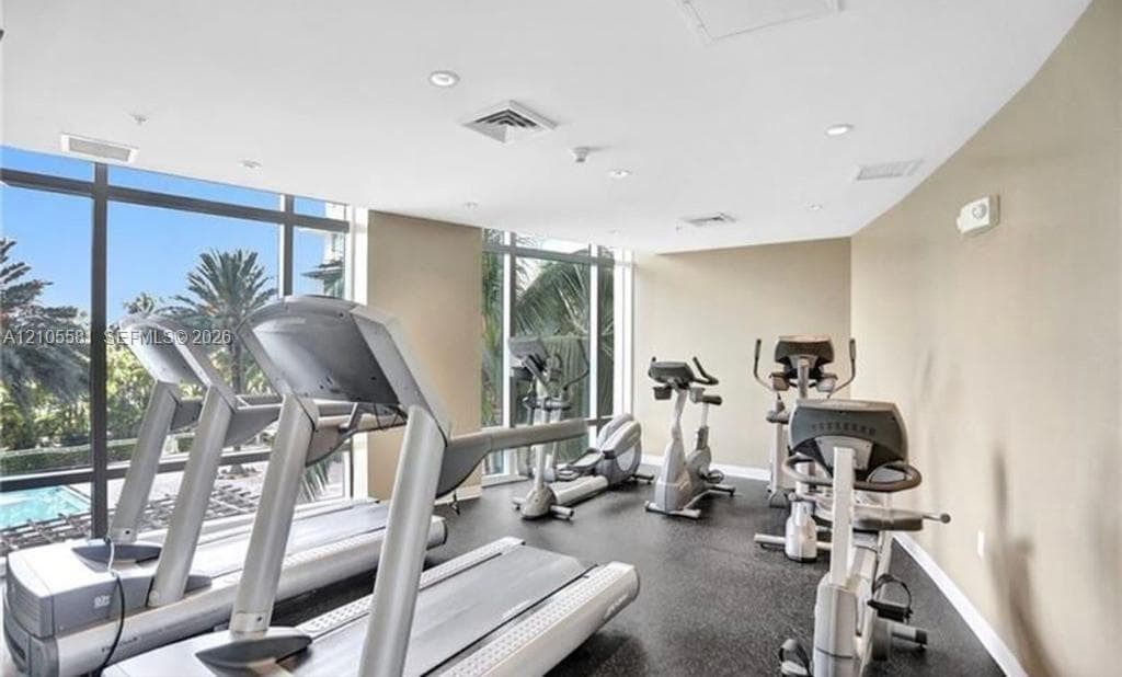 DUO CONDOMINIUM EAST · #1506E in Hallandale Beach - Photo 4