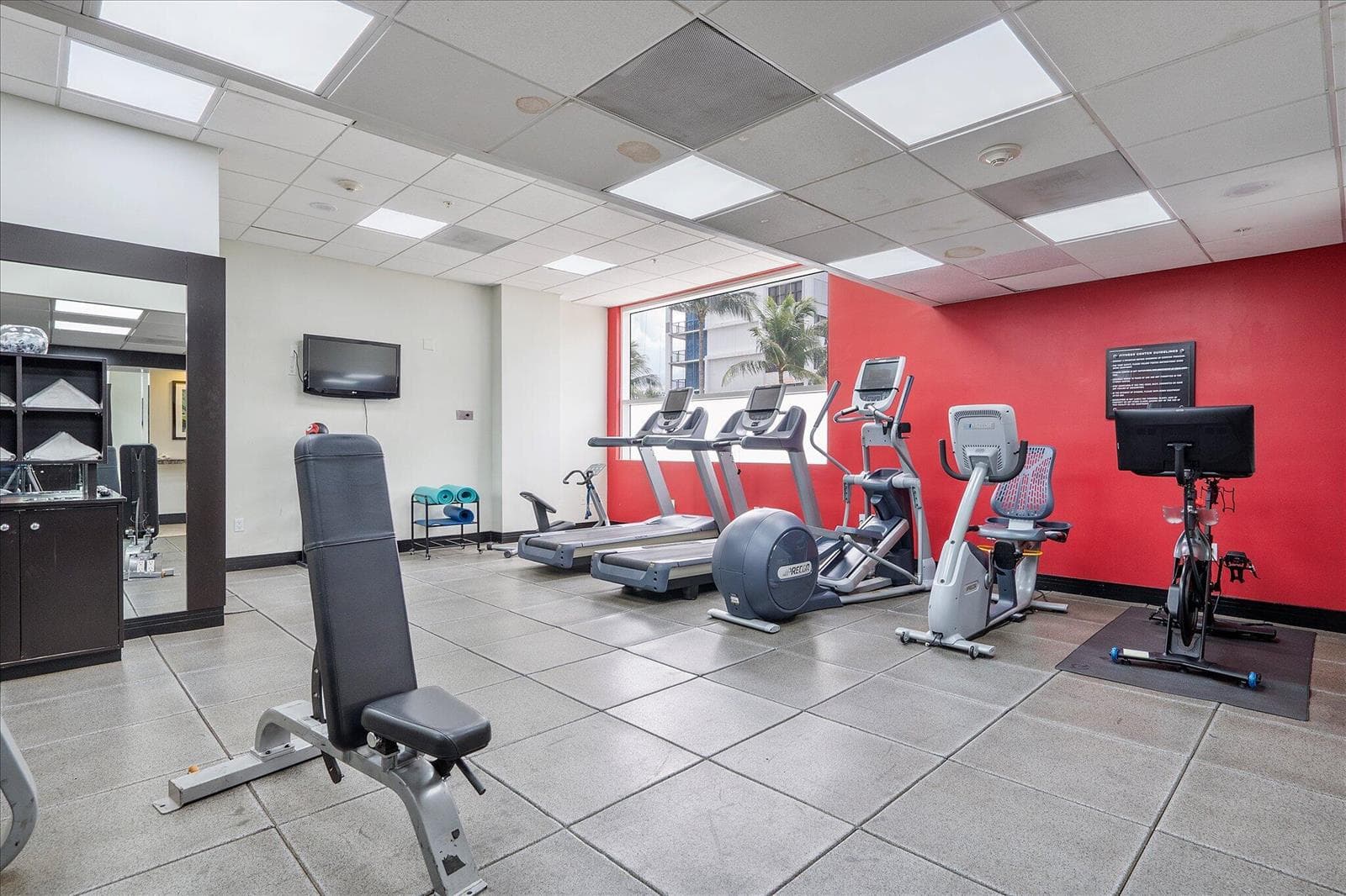 46-2670 E Sunrise Blvd #409_046
