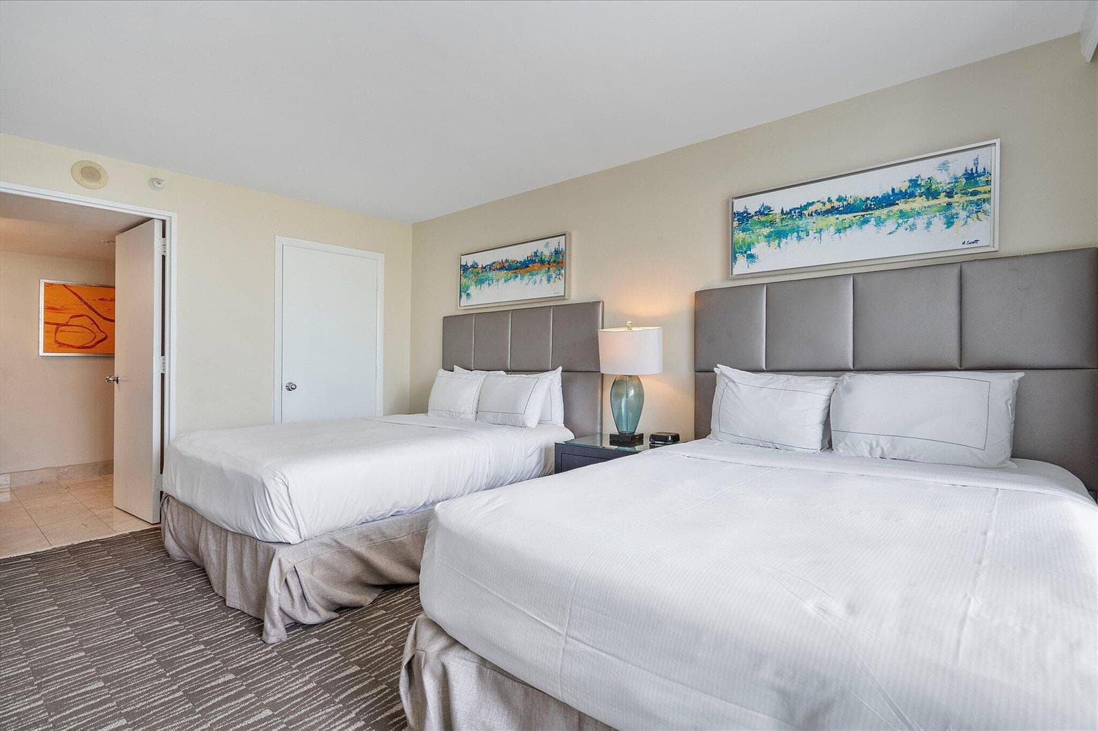 25-2670 E Sunrise Blvd #409_025