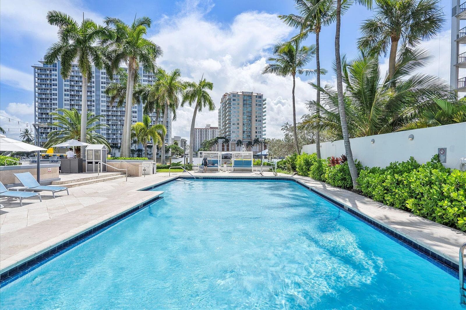 37-2670 E Sunrise Blvd #409_037