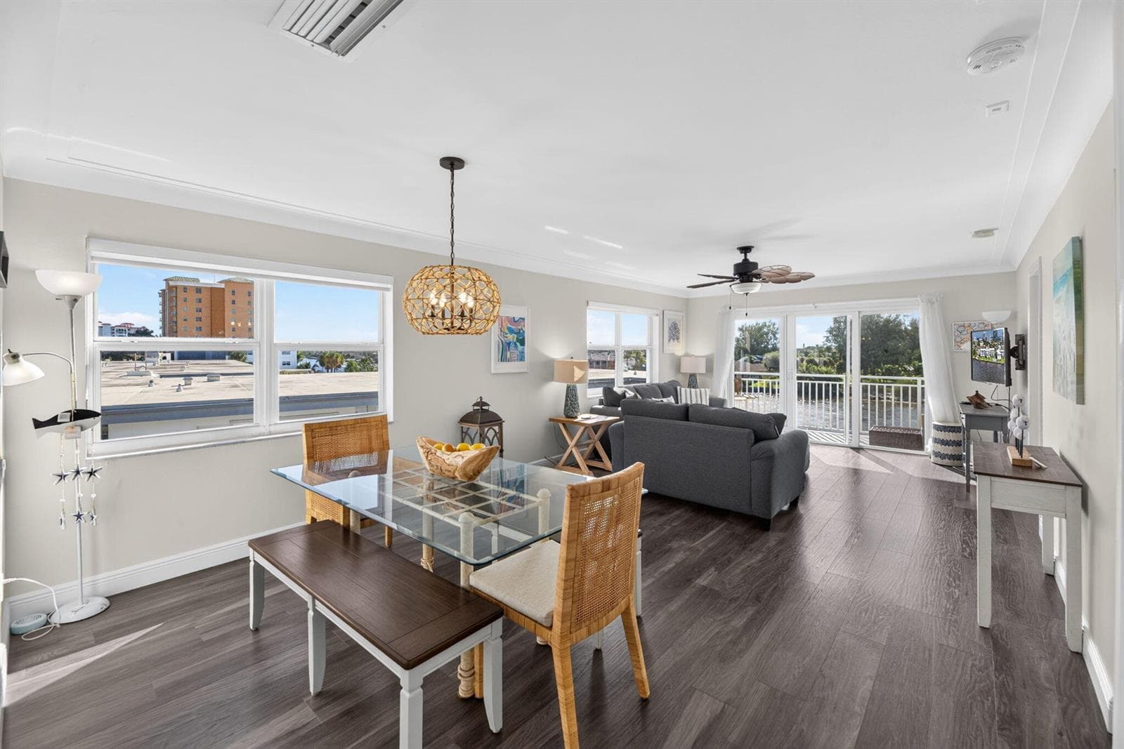 20-web-or-mls-Dining room 1