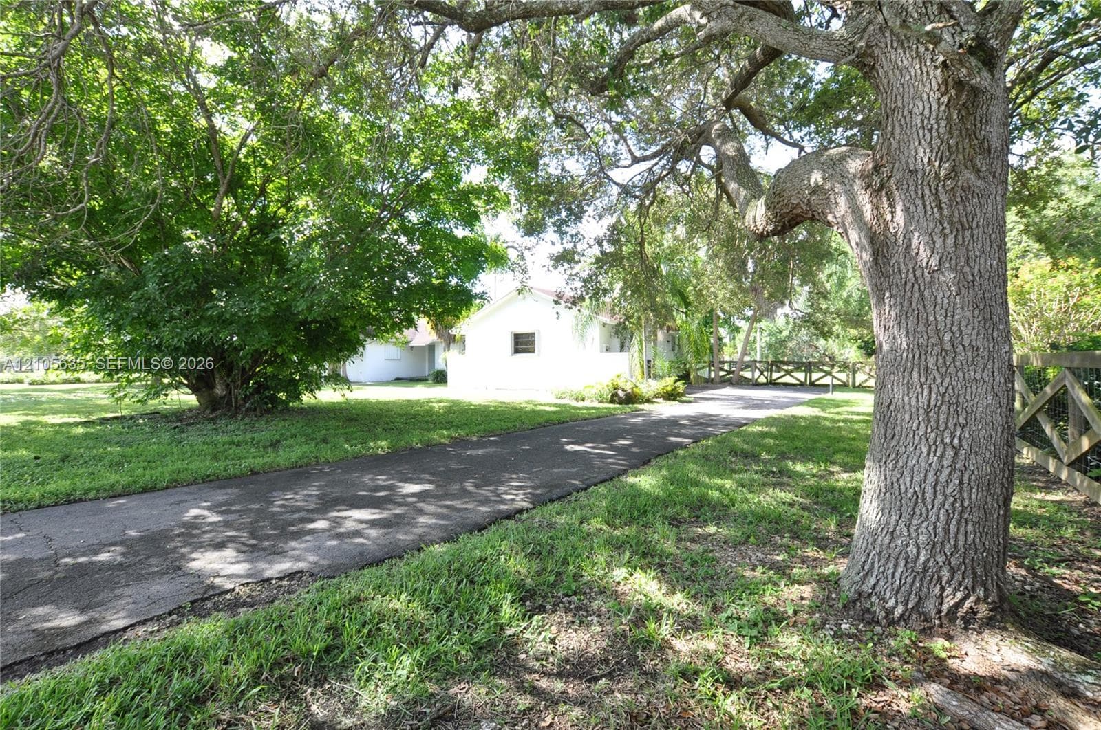 16760 SW 280th St photo 3