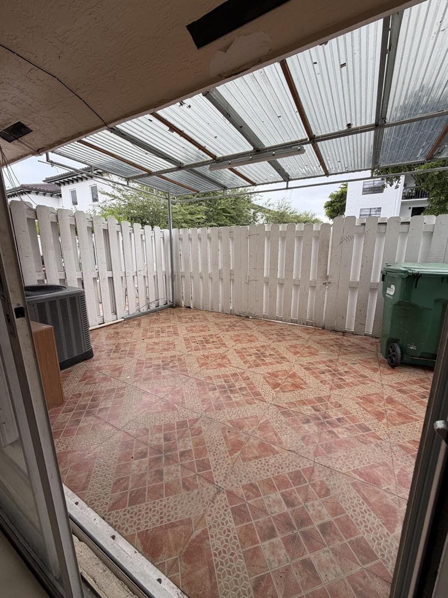 19_covered_patio