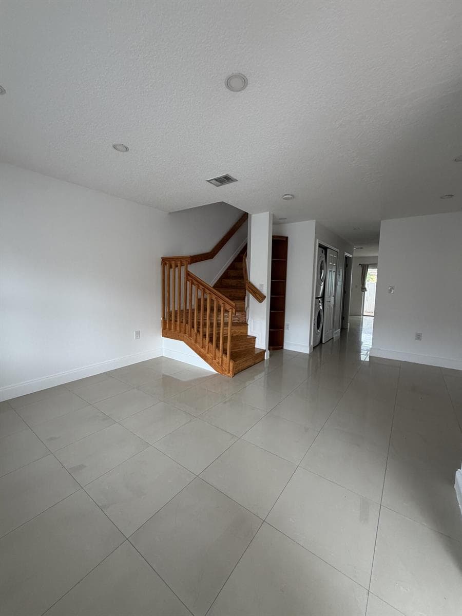 03_living_room_stairs