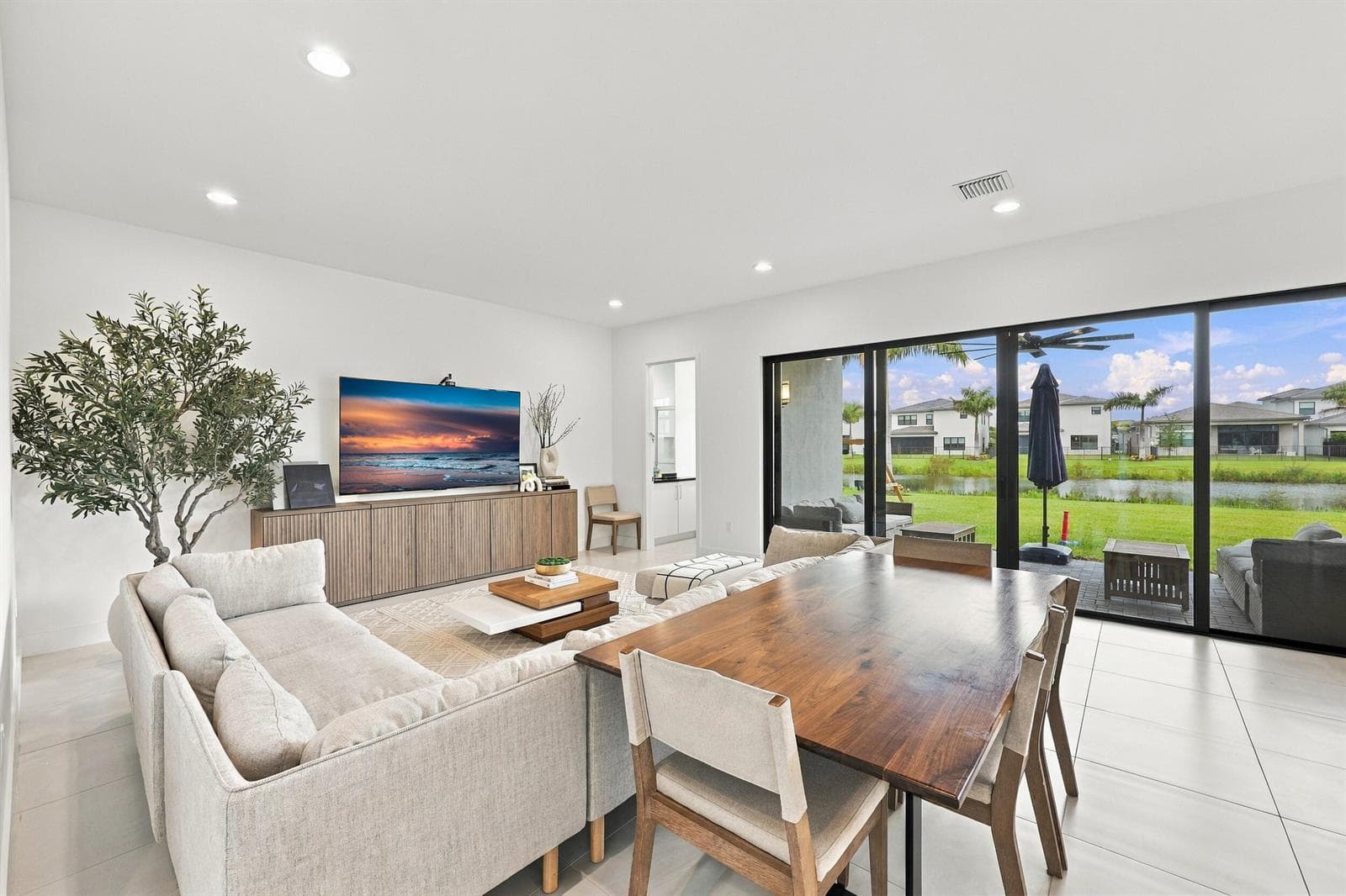 22_453a2464