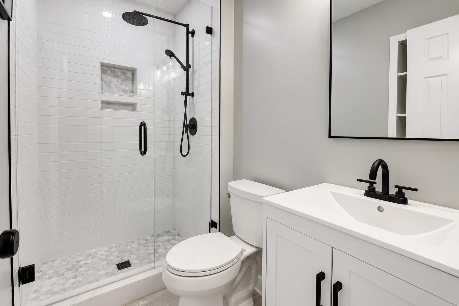 Modern Minimalist Bathroom Retreat