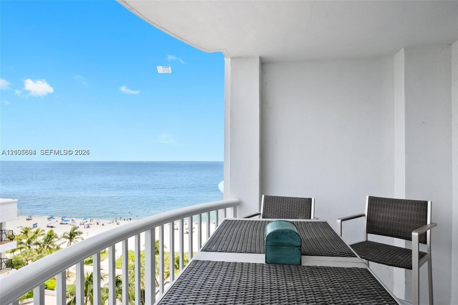 THE CARRIAGE HOUSE CONDO · #807 in Miami Beach - Photo 1