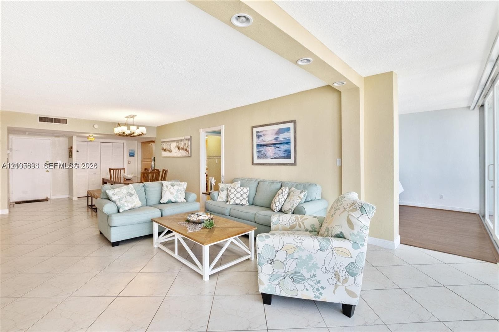 THE CARRIAGE HOUSE CONDO · #807 in Miami Beach - Photo 10