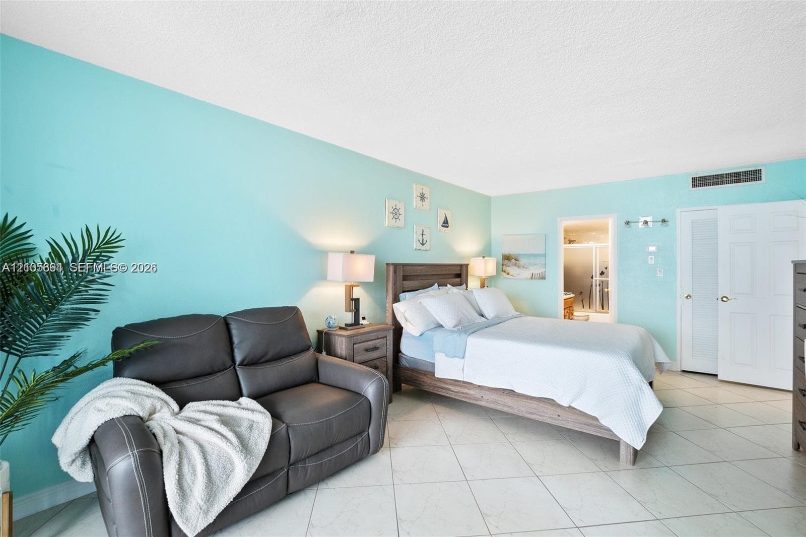 THE CARRIAGE HOUSE CONDO · #807 in Miami Beach - Photo 19