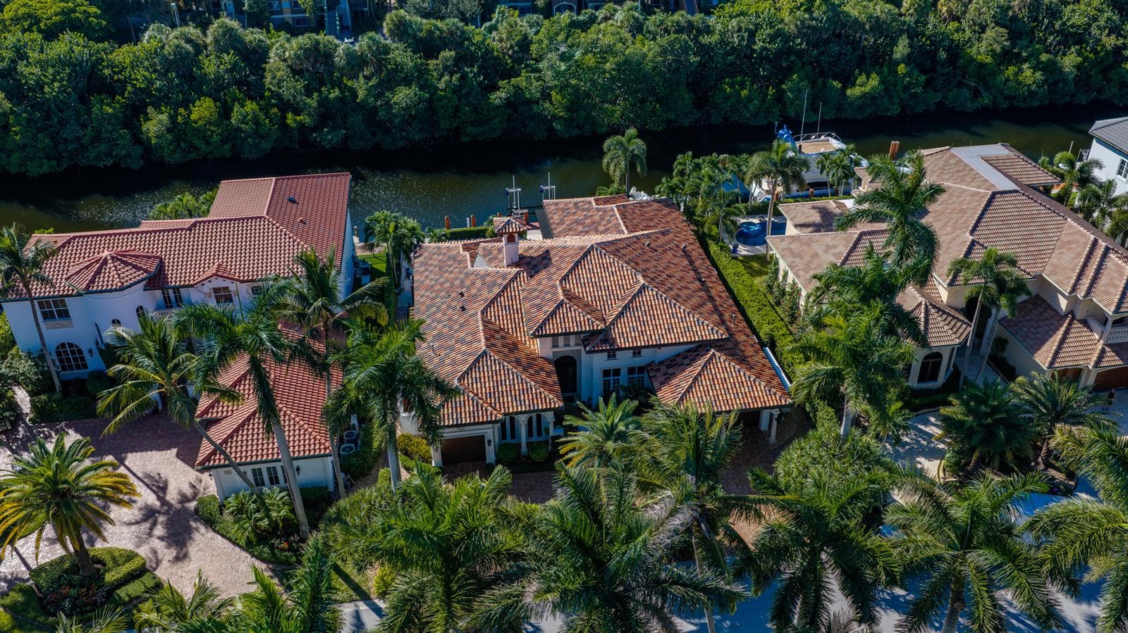 817HarborIsles_Drone_MLS-11