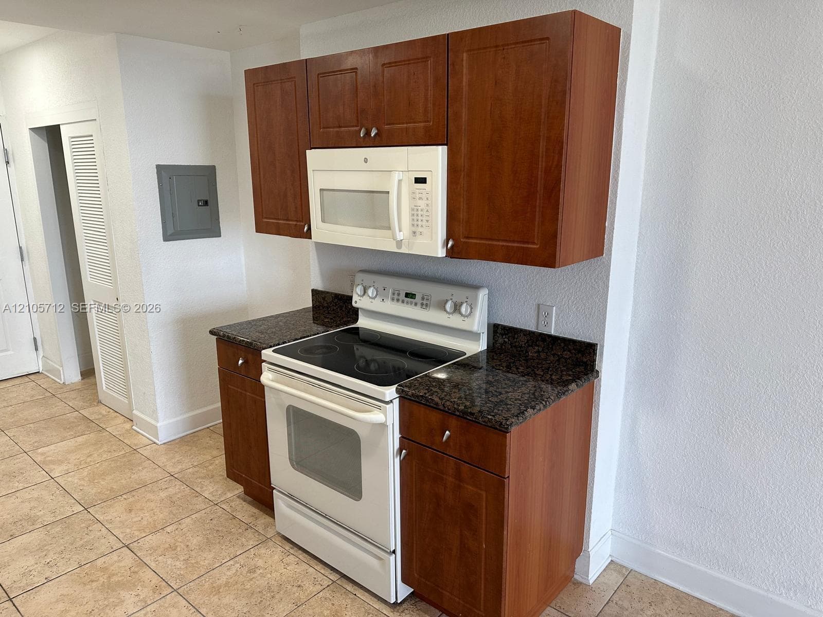 401 BLU OF NORTH BEACH CO · #603 in Miami Beach - Photo 4