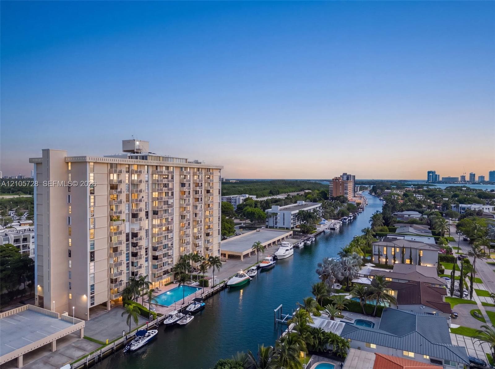 VECINO DEL MAR CONDO · #1006 in North Miami - Photo 5