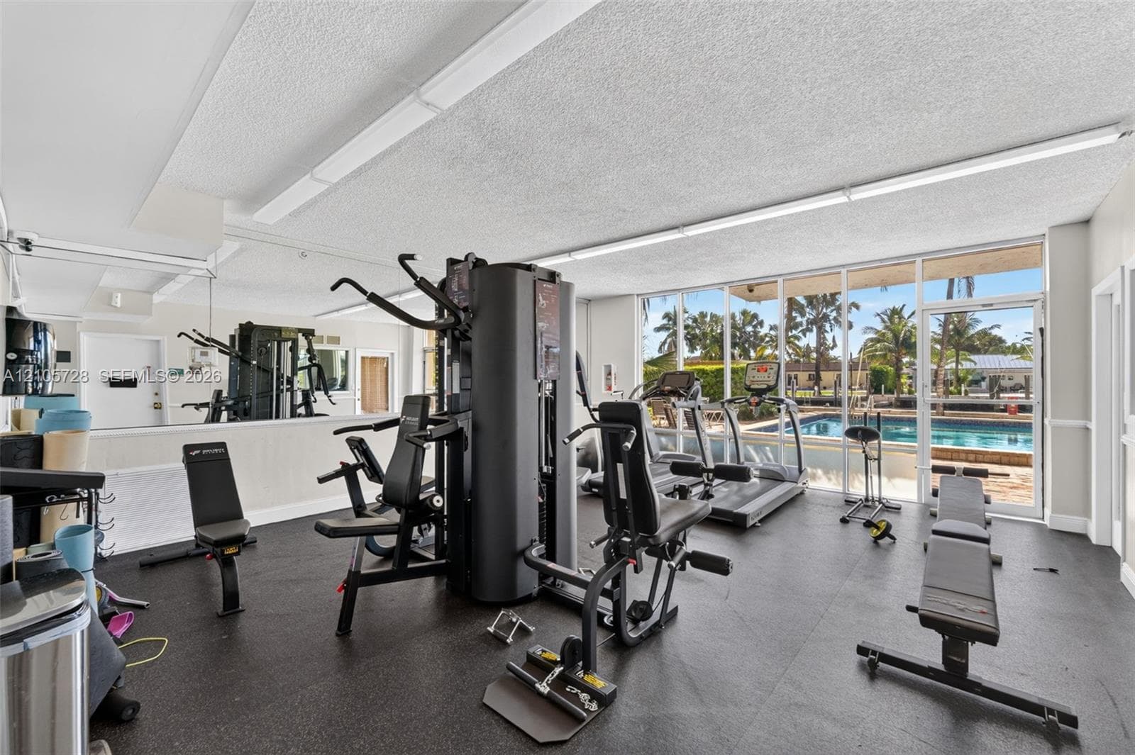 VECINO DEL MAR CONDO · #1006 in North Miami - Photo 9
