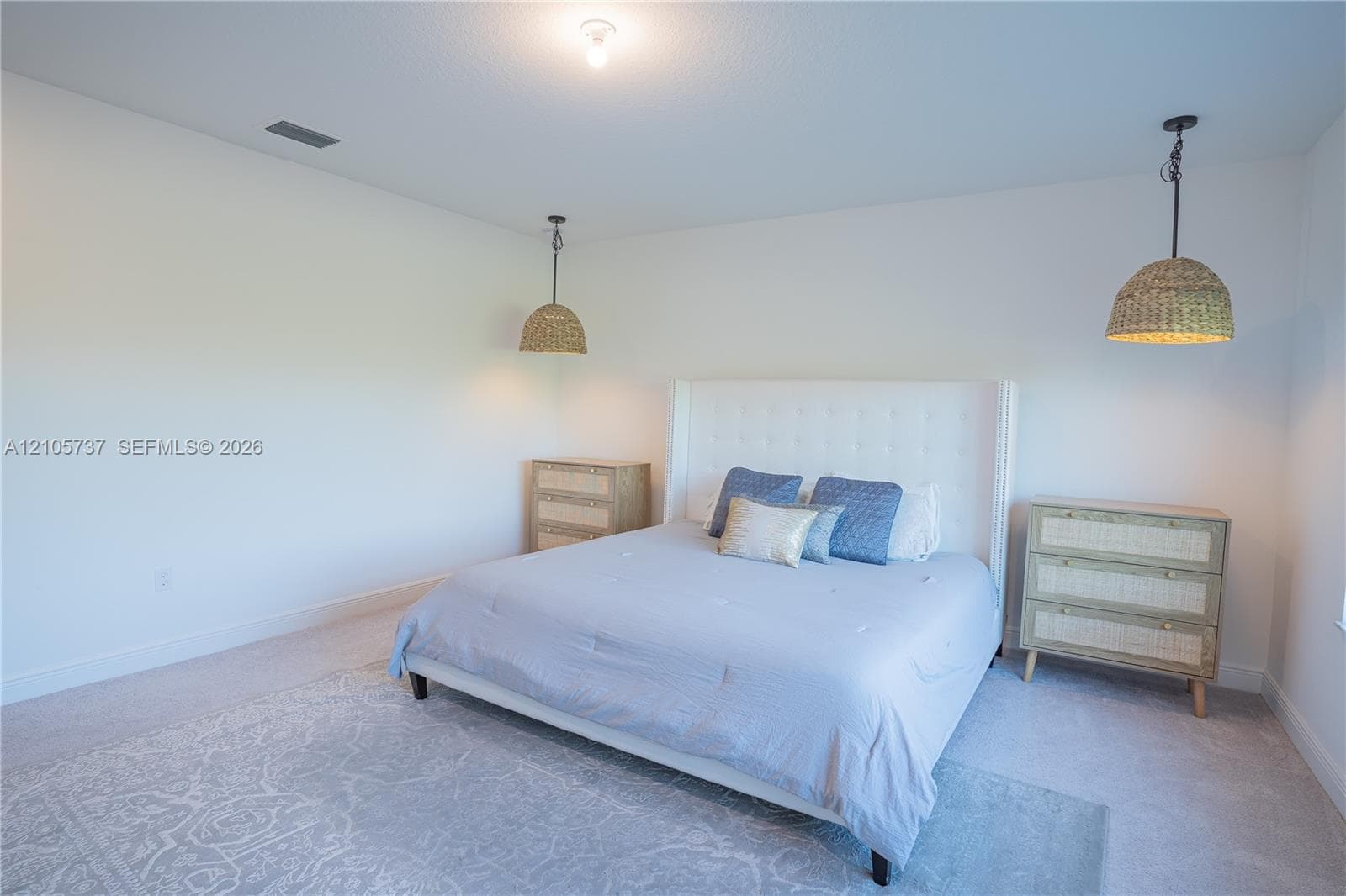 4012 Veleiros Ave photo 11