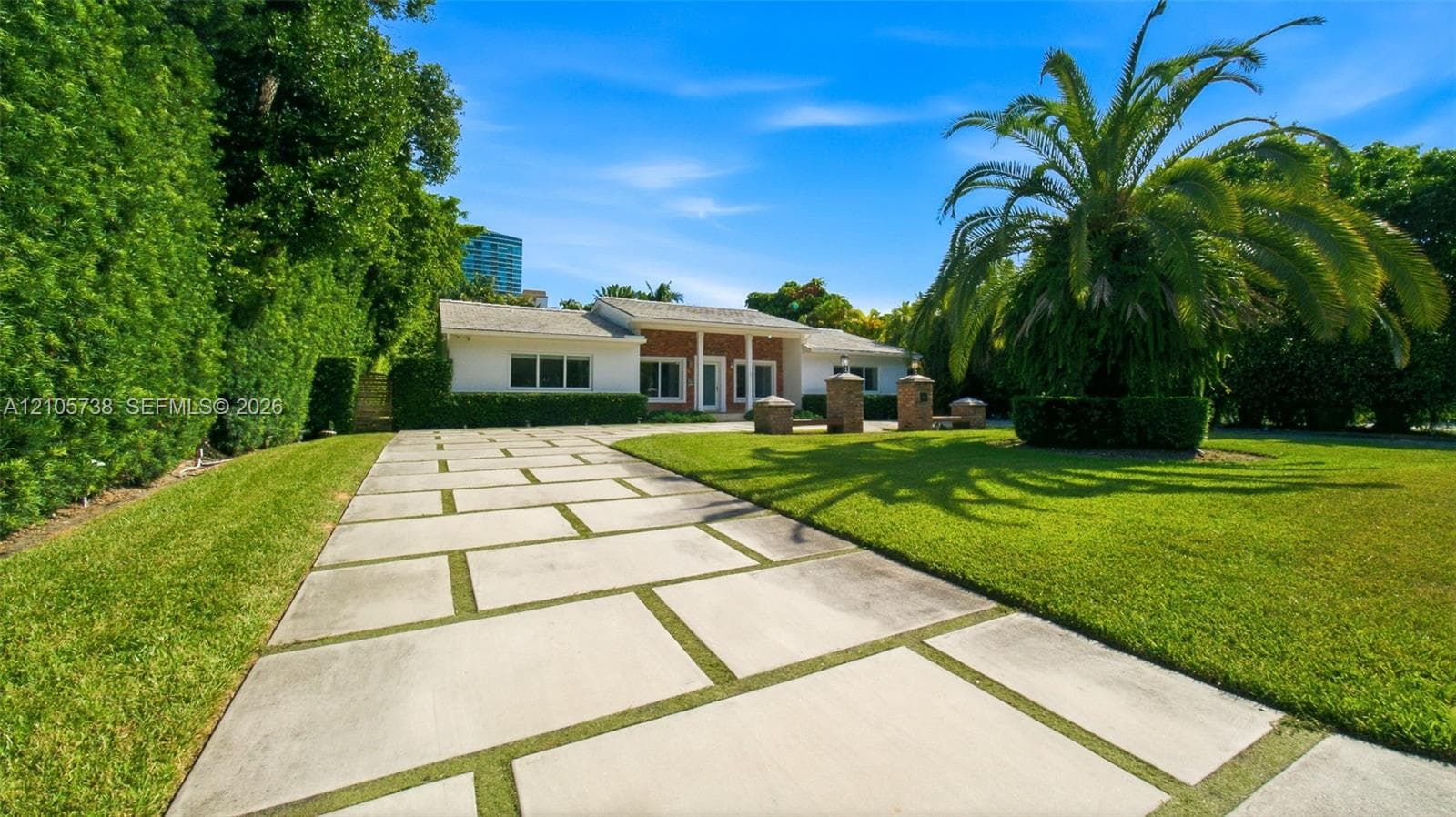 530 Sabal Palm Rd photo 2