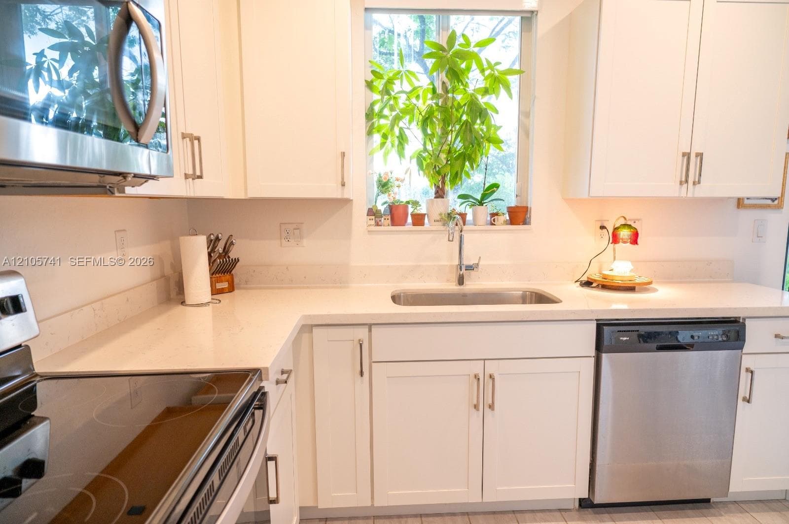 1026 SE 23rd Ave #0 photo 3