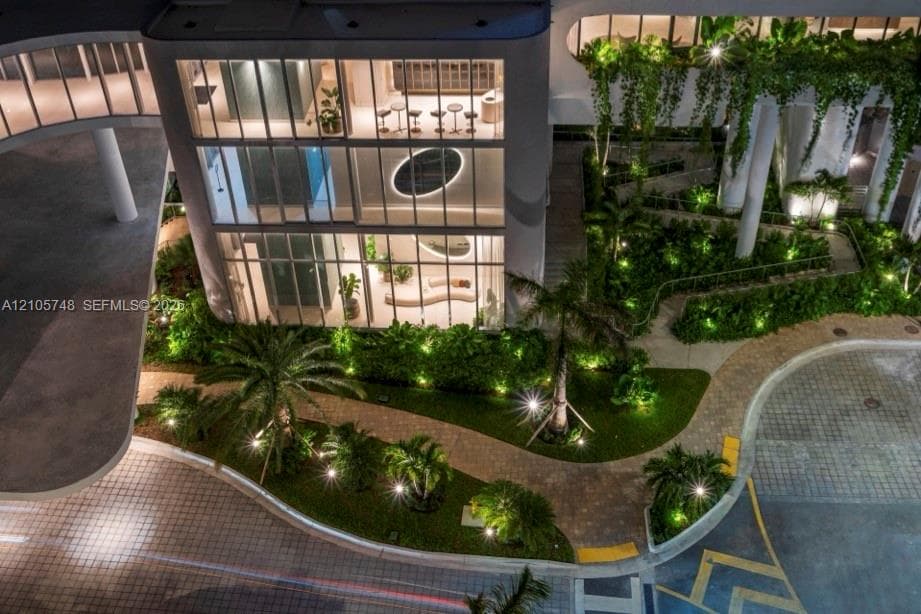 Aria Reserve North · #5401 in Miami - Photo 8