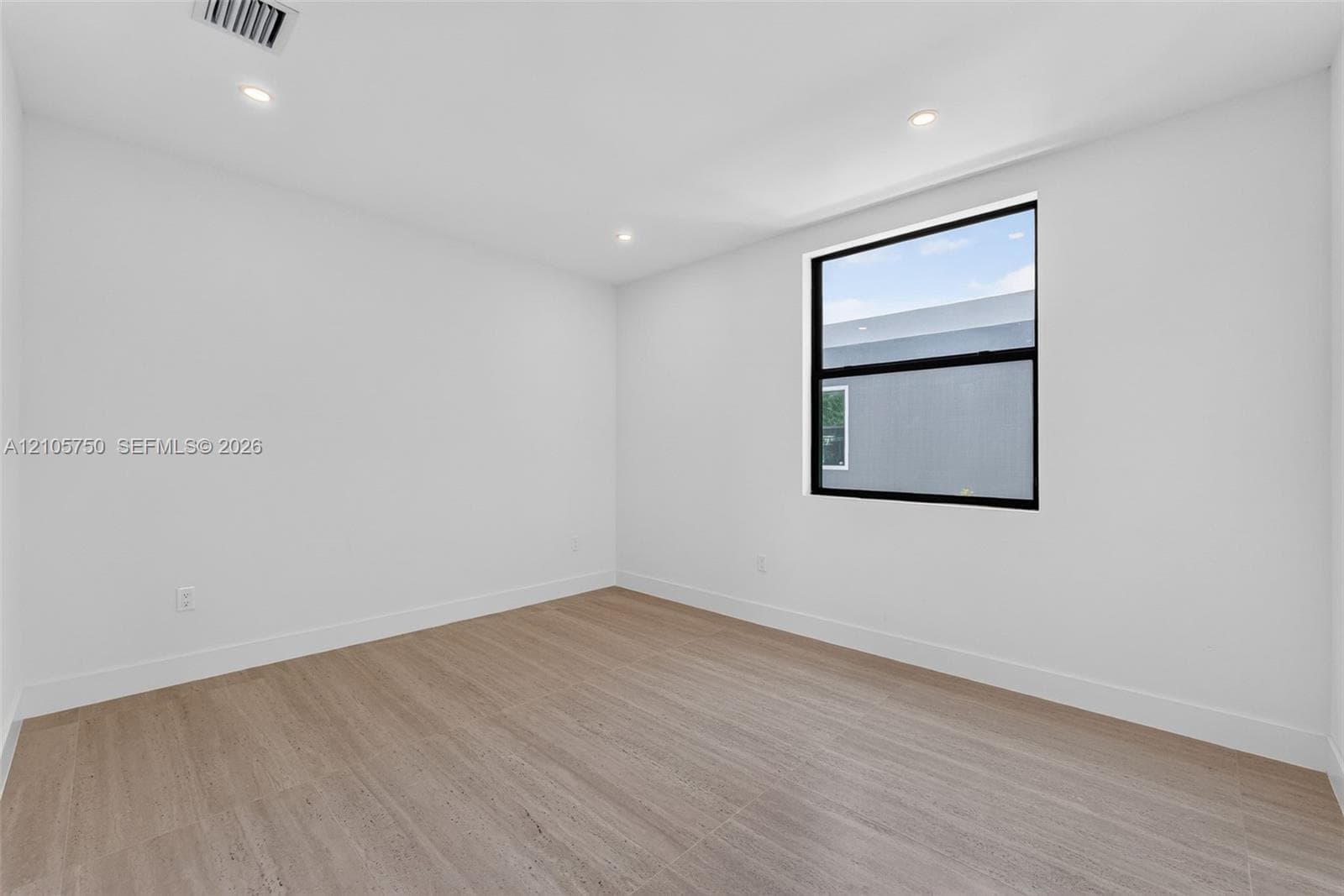 2240 SW 13th St #2240 photo 23