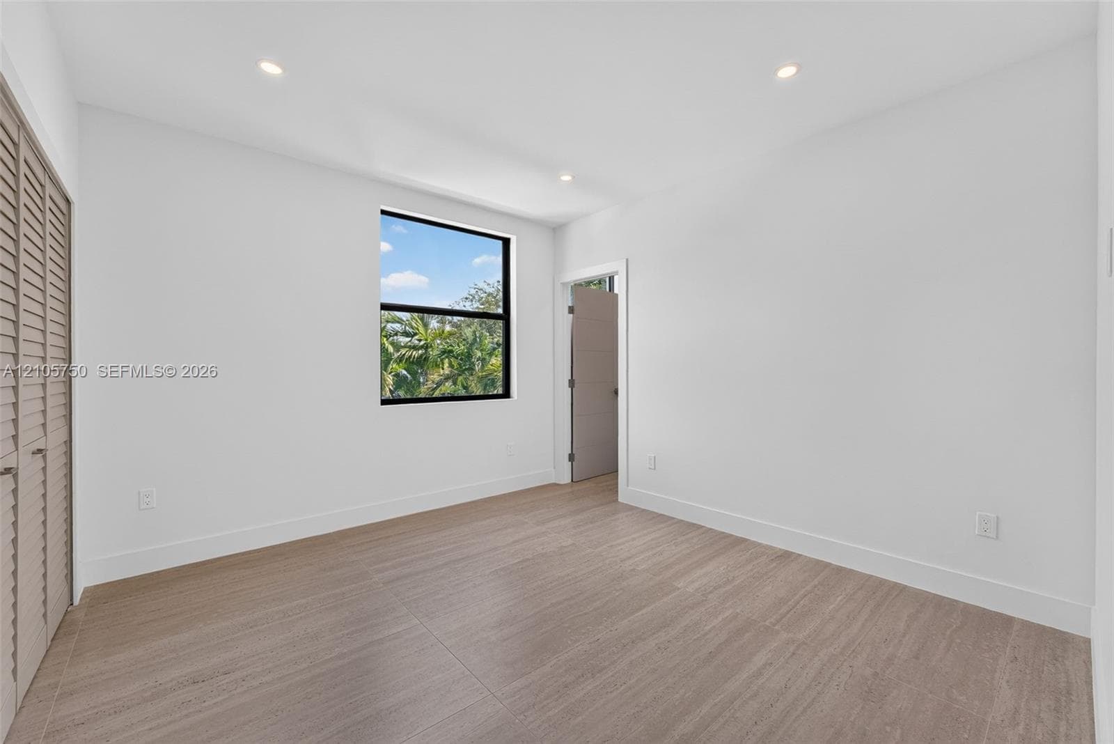 2240 SW 13th St #2240 photo 27