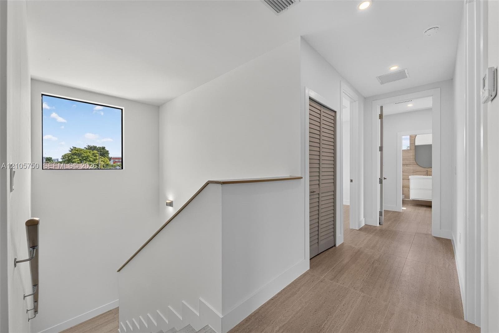 2240 SW 13th St #2240 photo 18