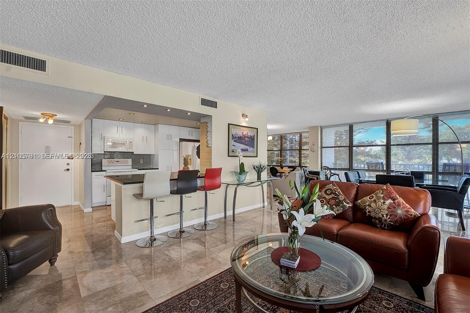 OCEANVIEW PARK CONDO · #231 in Hallandale Beach - Photo 3