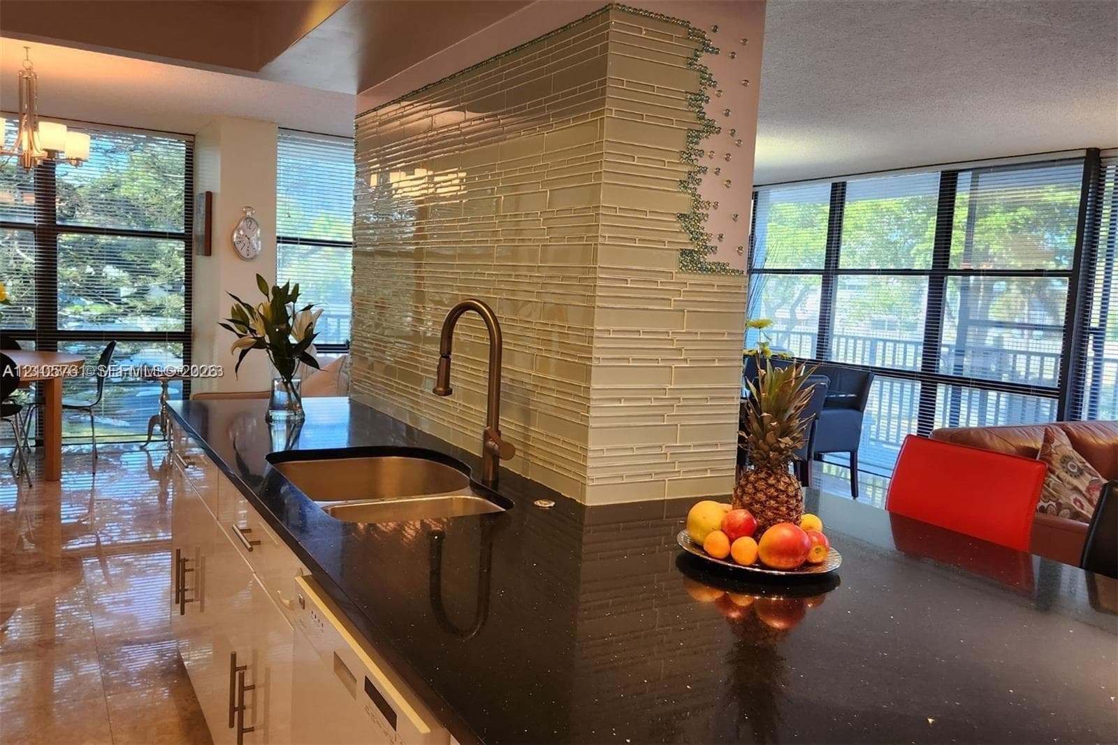 OCEANVIEW PARK CONDO · #231 in Hallandale Beach - Photo 5