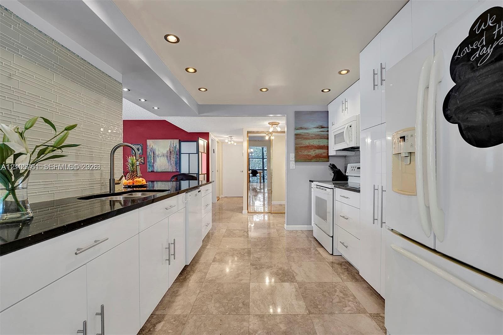 OCEANVIEW PARK CONDO · #231 in Hallandale Beach - Photo 8