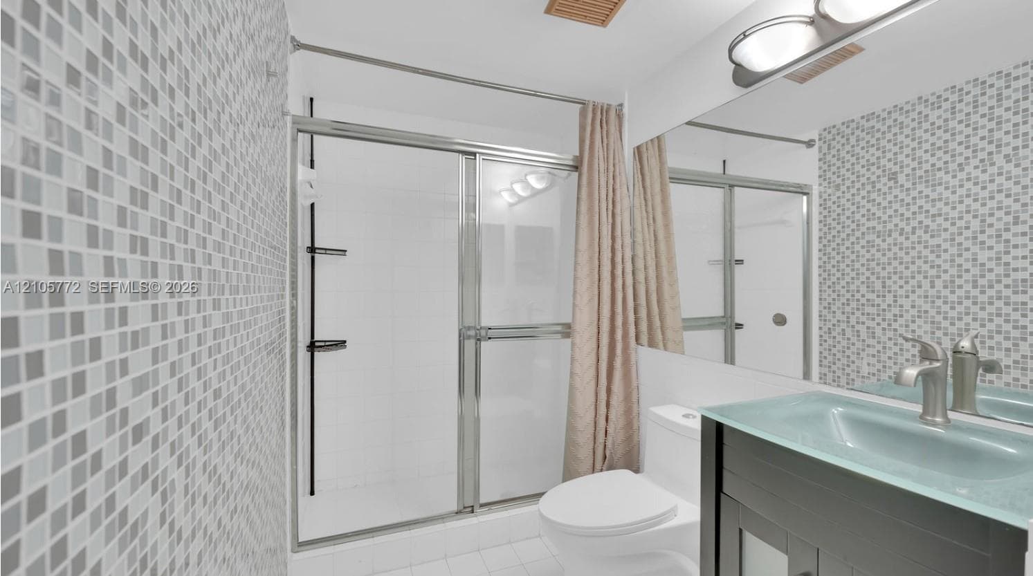 BLUE LAGOON CONDO · #503 in Miami - Photo 20