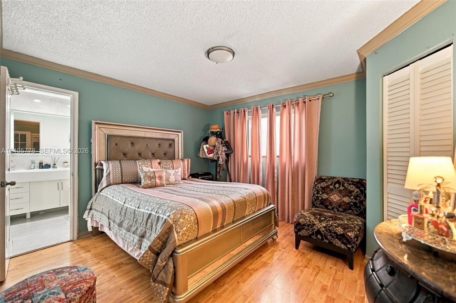 2756 W 54th St photo 15