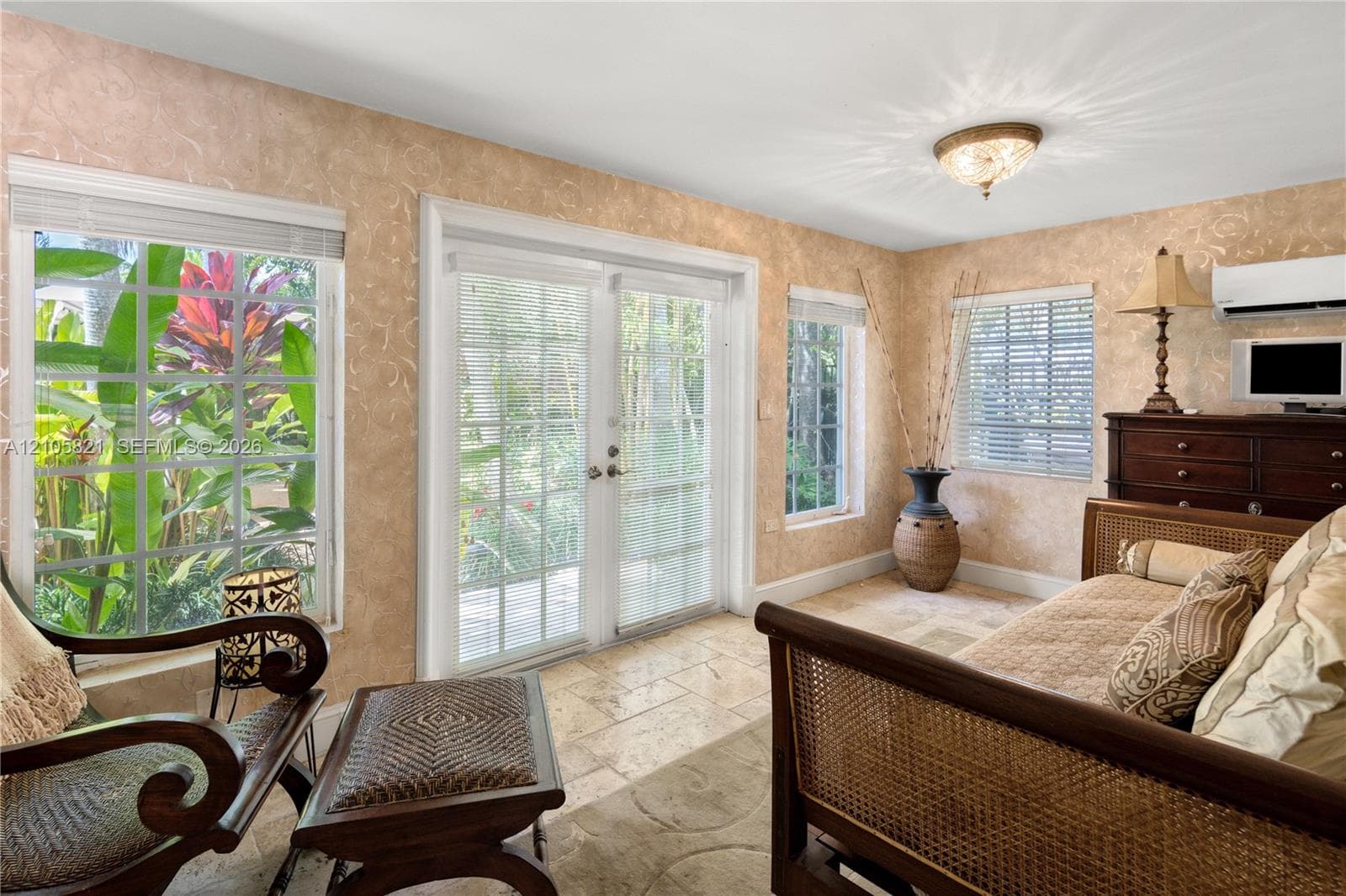 Cabana Room