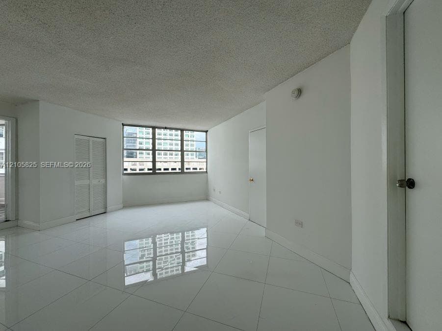 FOUR AMBASSADORS CONDO PH · #864 in Miami - Photo 9