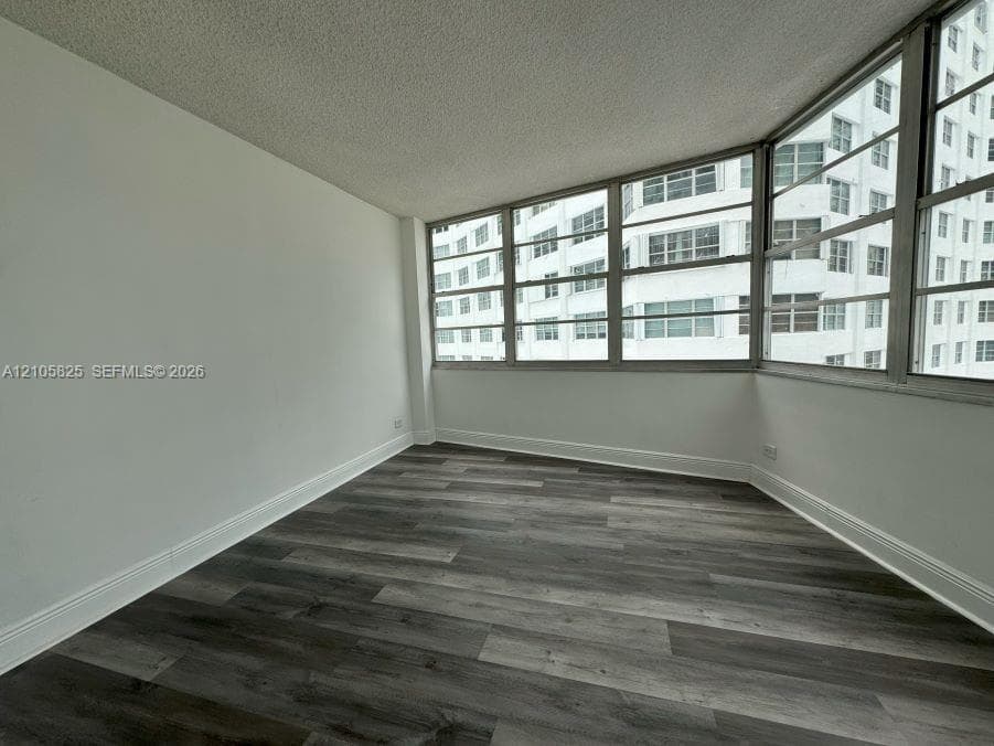 FOUR AMBASSADORS CONDO PH · #864 in Miami - Photo 11