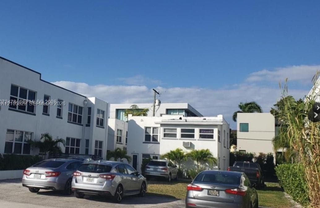 COLEE HAMMOCK · #2 in Fort Lauderdale - Photo 2