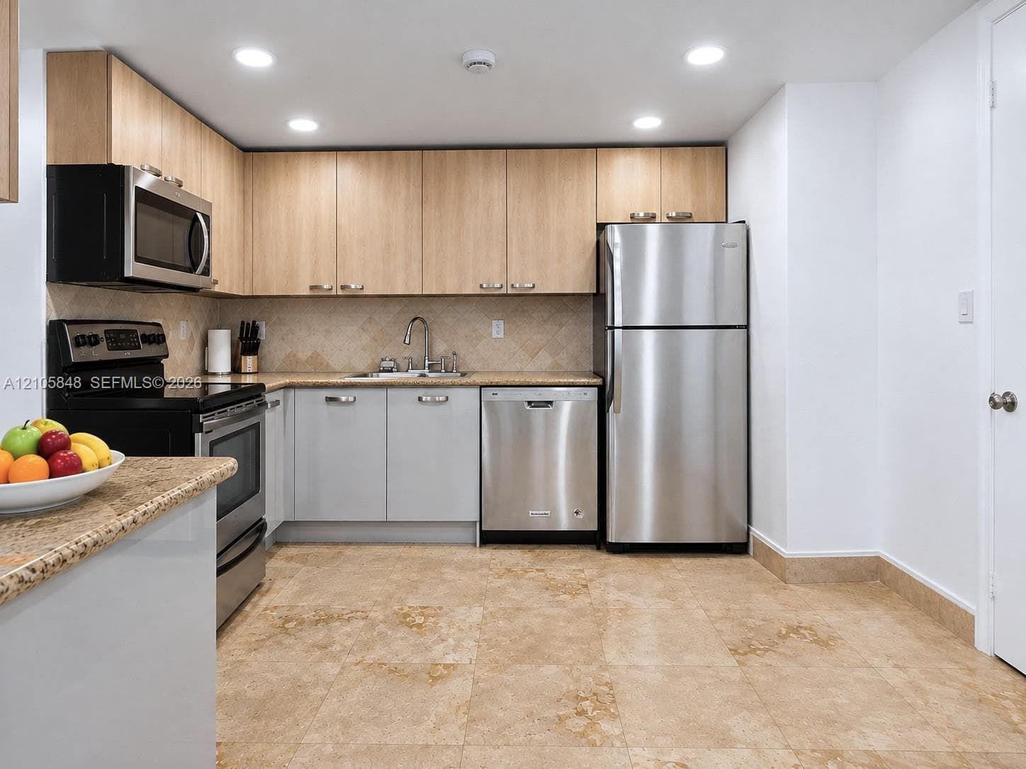 WINSTON TOWERS 200 · #212 in Sunny Isles Beach - Photo 14