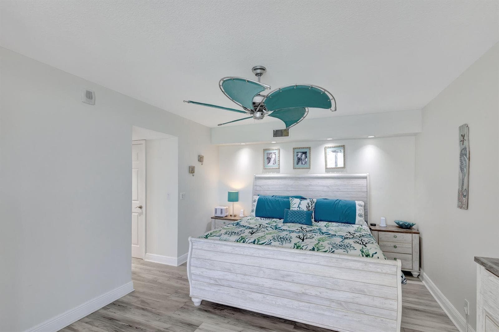 5420 N Ocean Drive 1401