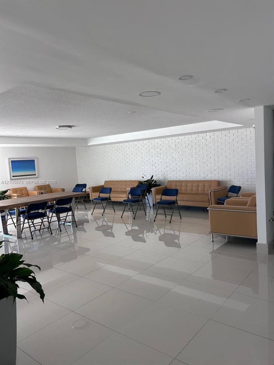 OCEAN POINT CONDO · #925 in Miami Beach - Photo 4