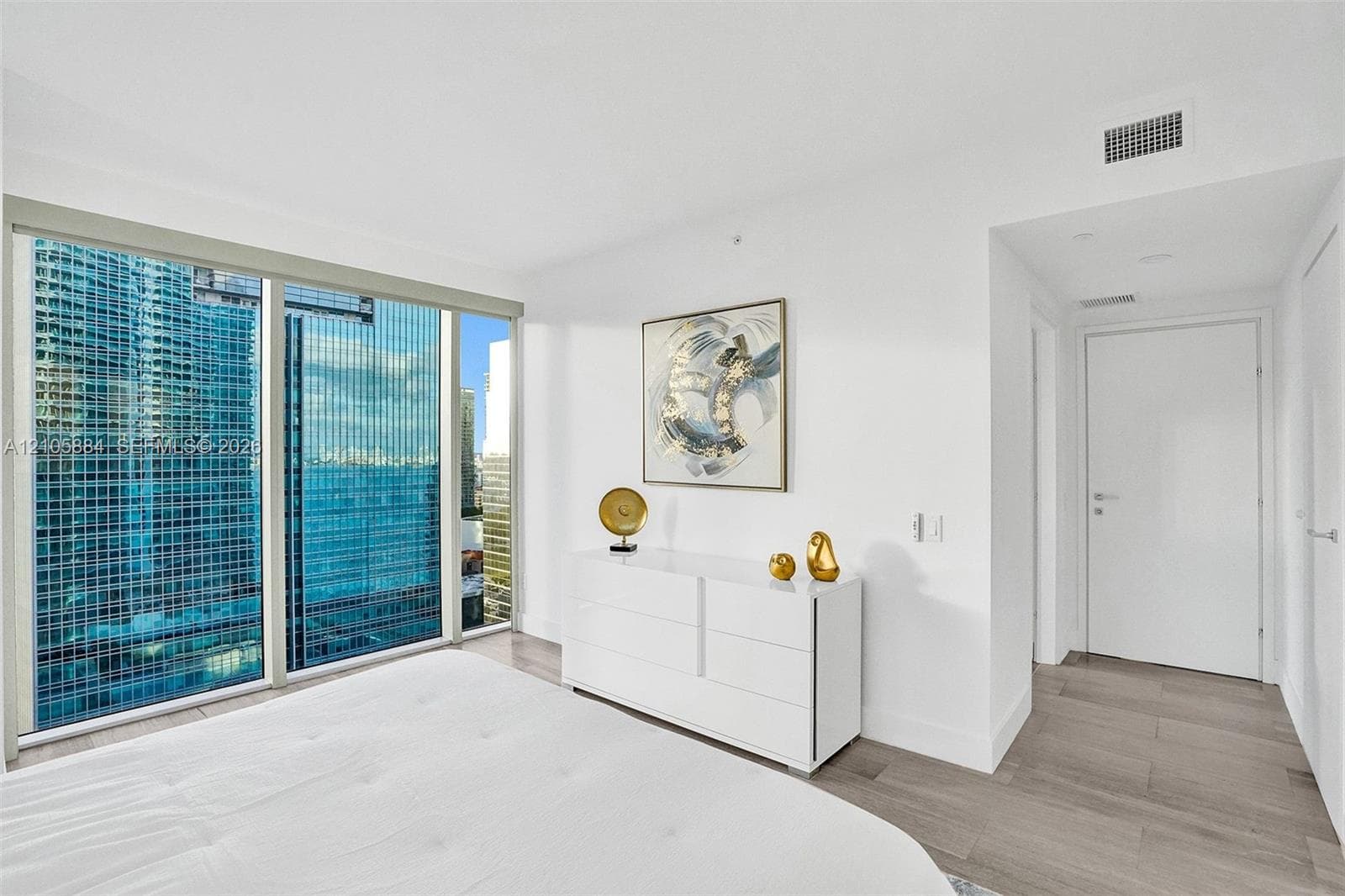 Brickell House · #2702 in Miami - Photo 7