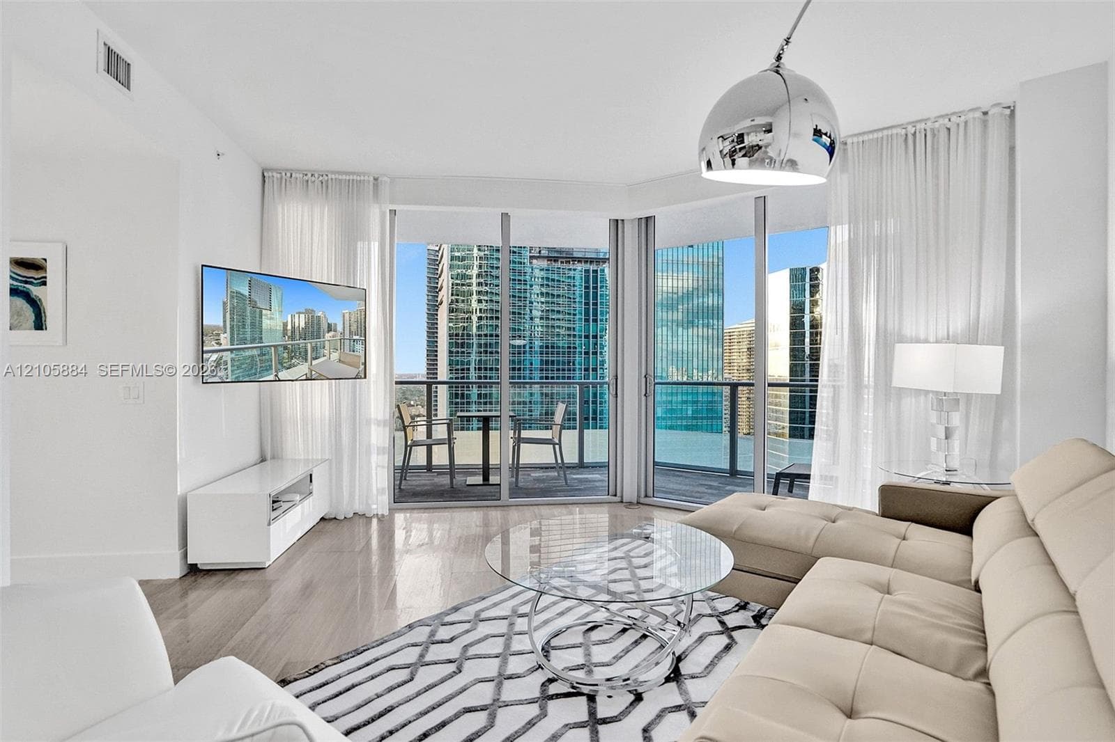 Brickell House · #2702 in Miami - Photo 20