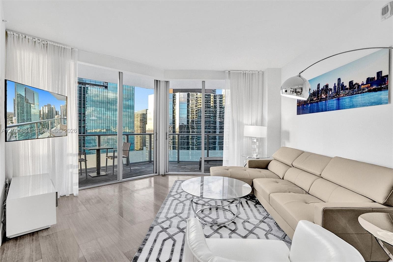 Brickell House · #2702 in Miami - Photo 9