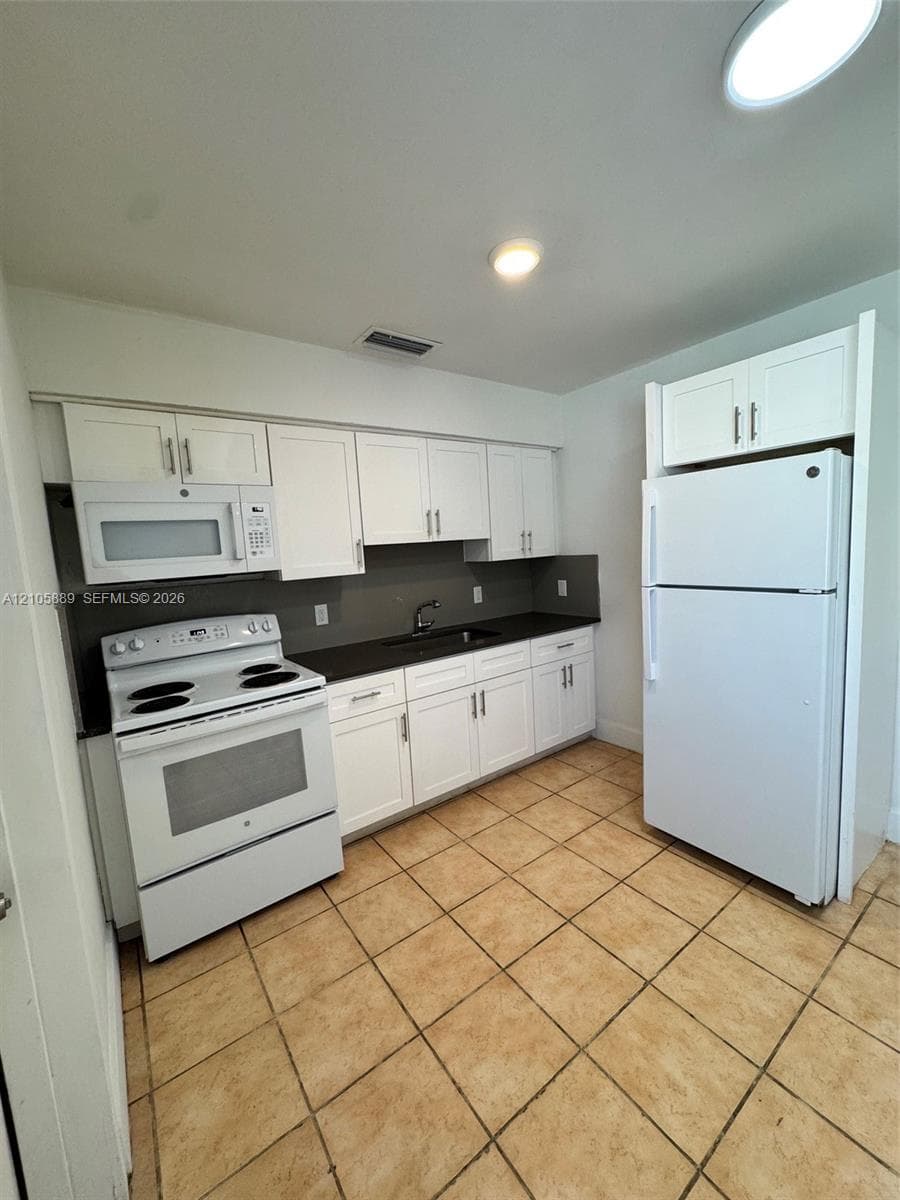 FULFORD BY THE SEA SEC D · #A in North Miami Beach - Photo 9