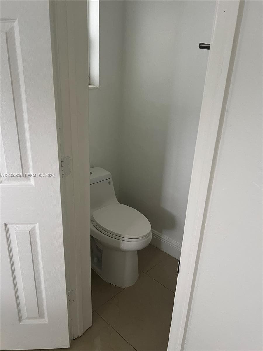 14720 SW 103 CT photo 6