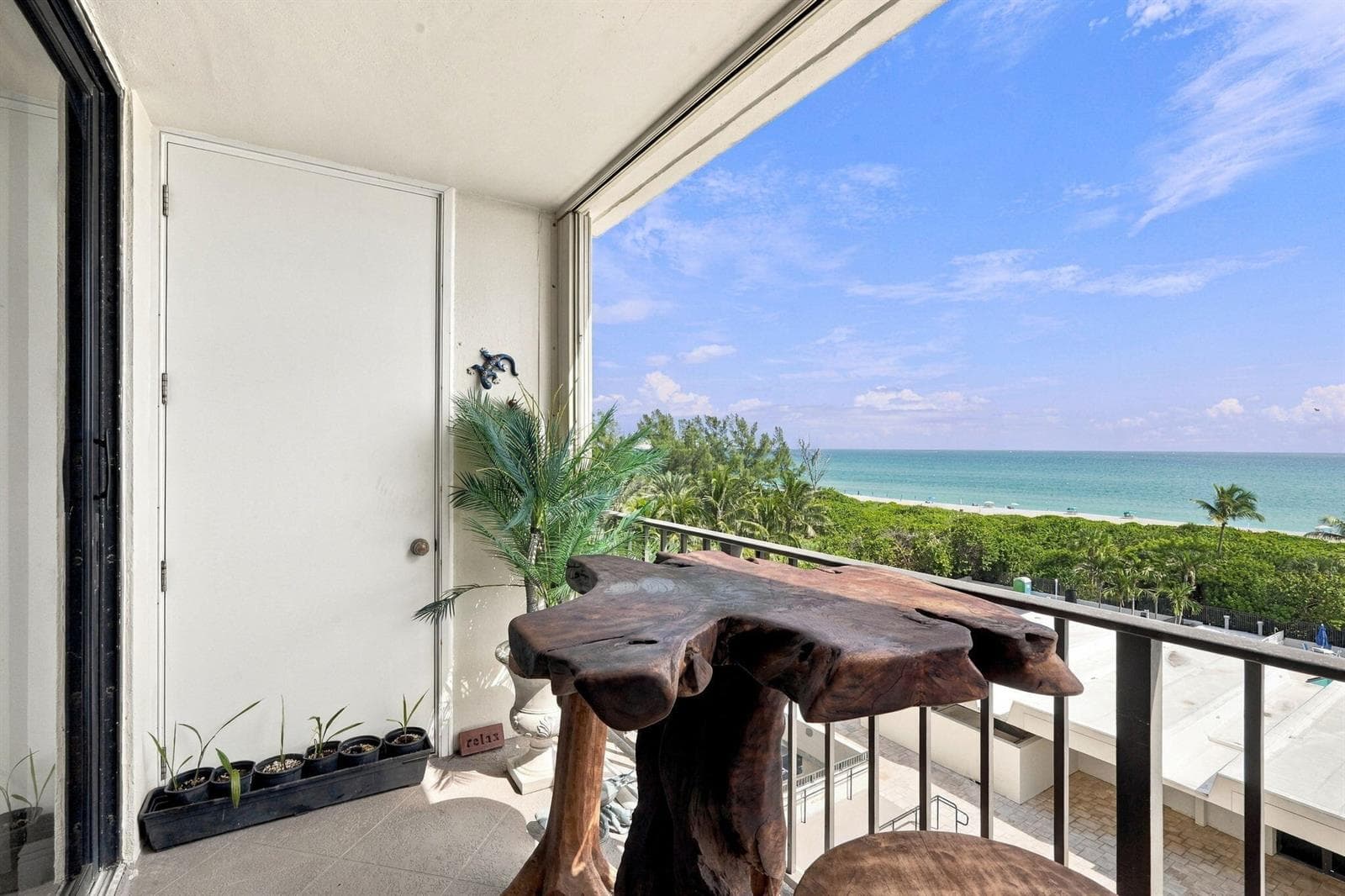 25-web-or-mls-145_S_Ocean_Unit_611_025