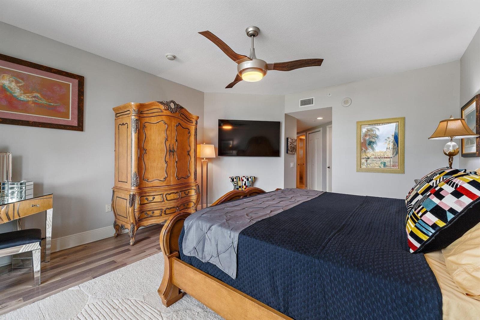 Master Wing with 2 Walk-in Closets