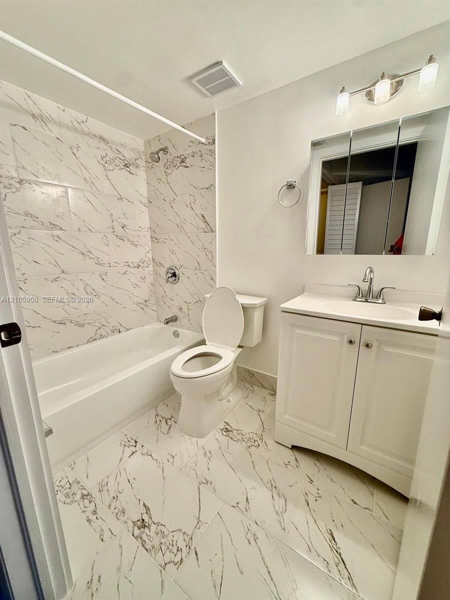 BONITA GOLF VIEW TOWNVILL · #405 in Hialeah - Photo 17