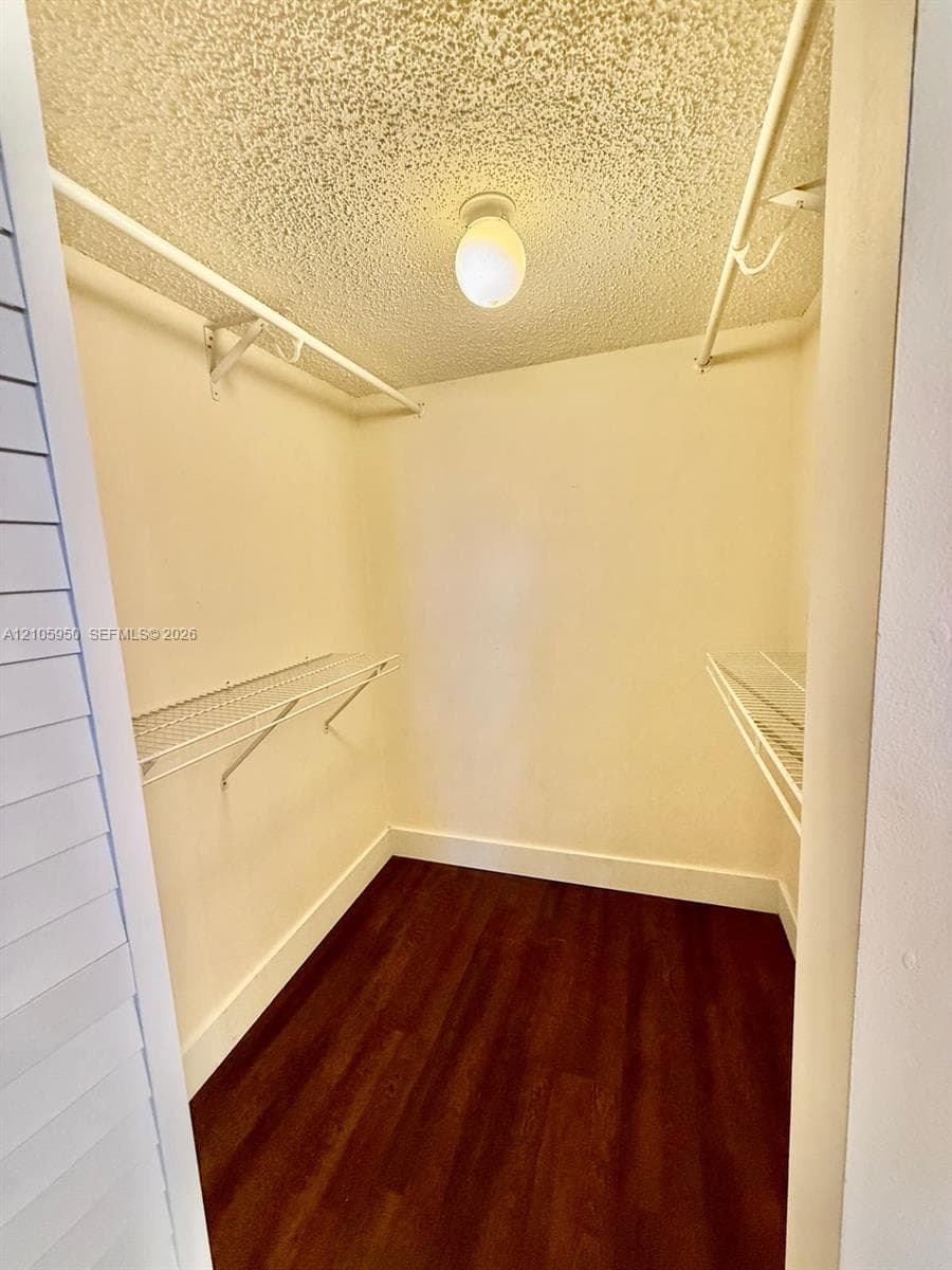 BONITA GOLF VIEW TOWNVILL · #405 in Hialeah - Photo 16