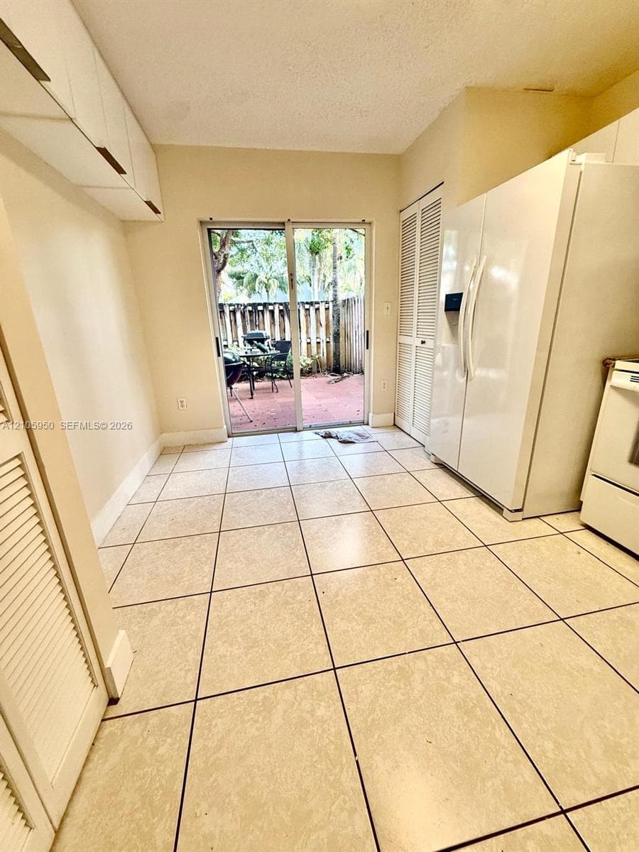 BONITA GOLF VIEW TOWNVILL · #405 in Hialeah - Photo 10